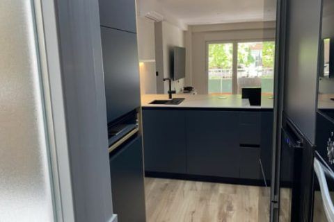 CONVERSIÓN DE VIVIENDA. DE TRES A DOS DORMITORIOS.